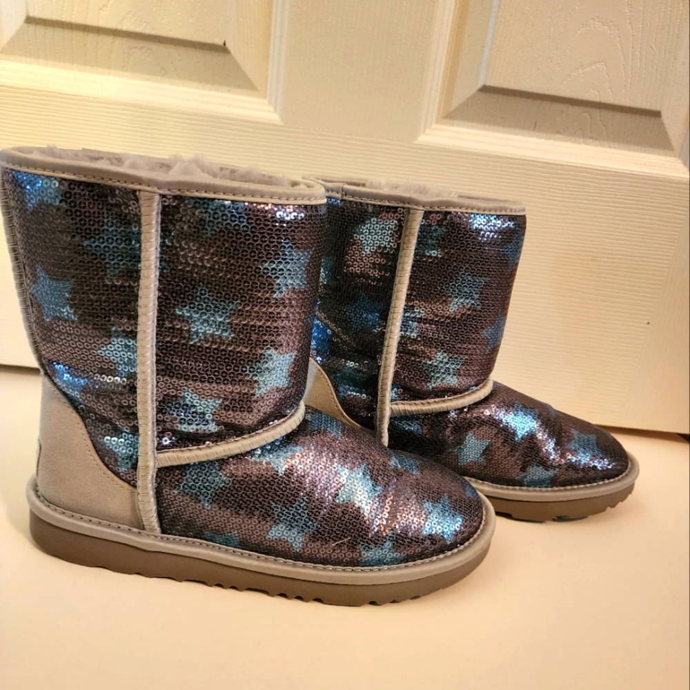 UGG, kids size 5, blue star sequin boots